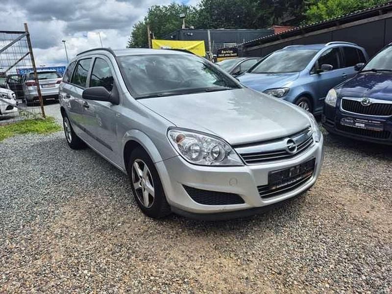 Silber Gebraucht 2009 Opel Astra Kombi | 2.999 € (Etwas zu teuer) - Bild 1/4