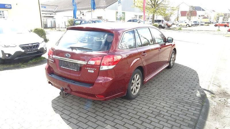Gebraucht Subaru Legacy Active 150 PS (110 kW) 2012 Braun Kombi