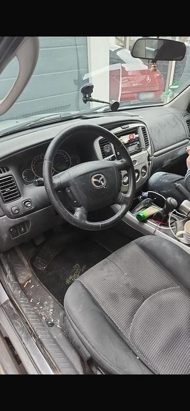 Gebraucht Mazda Tribute 124 PS (91 kW) 2004 Grau SUV