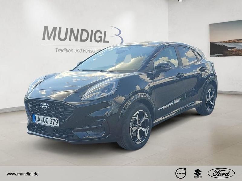 Obsidianschwarz metallic (metallic) Gebraucht 2024 Ford Puma Gen-E ST-Line SUV | 29.990 € (Teuer) - Bild 1/4