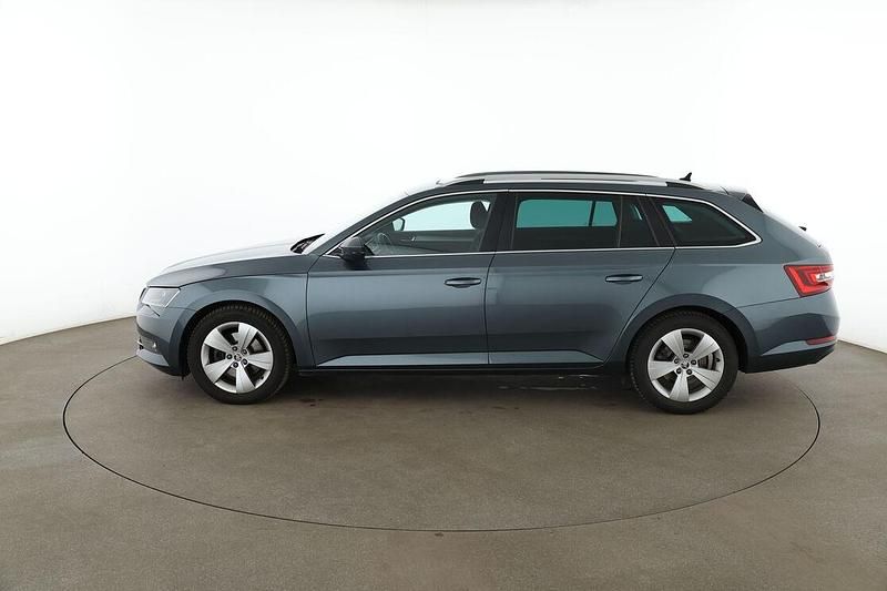Gebraucht Skoda Superb Style 150 PS (110 kW) 2018 Grau Kombi