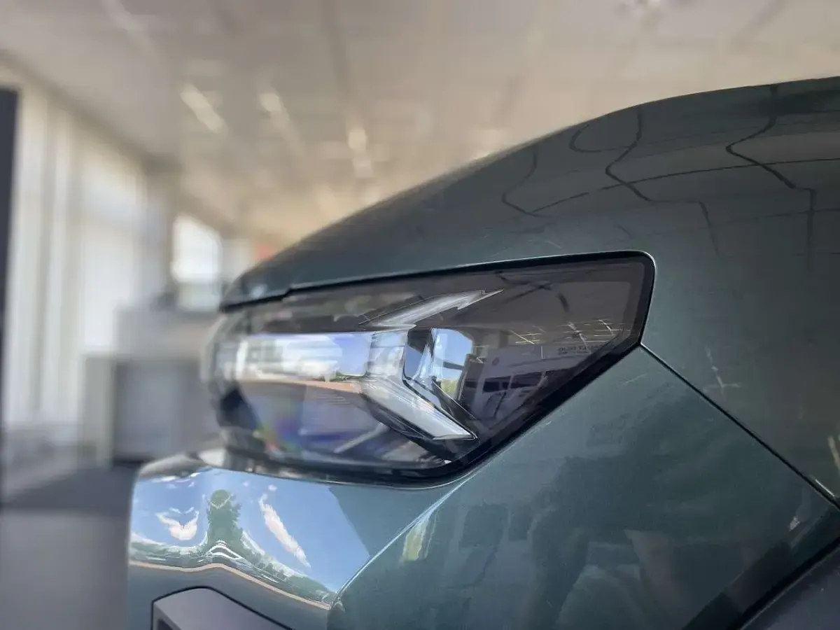 Neu Dacia Bigster Extreme 140 PS (102 kW) 2025 Zedergrün SUV