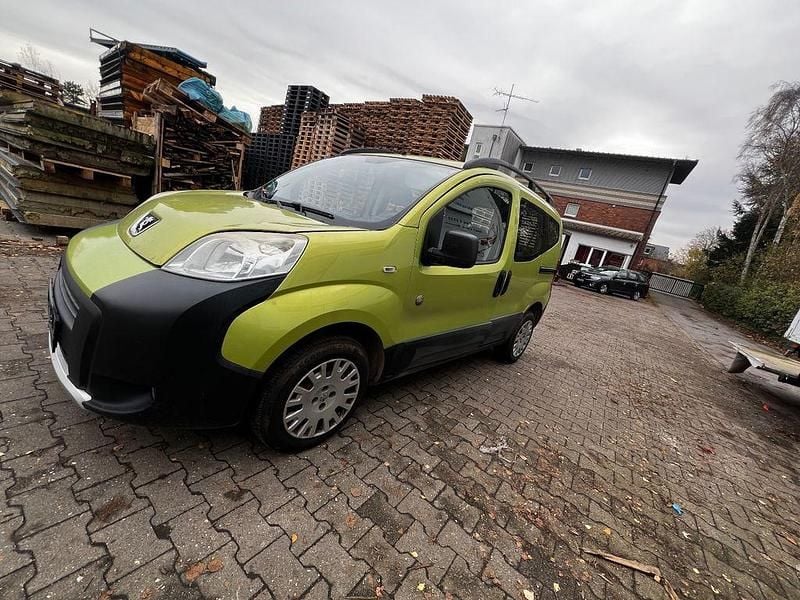 Andere farben Gebraucht 2010 Peugeot Bipper Outdoor Van / Kleinbus | 3.300 € (Fairer Preis) - Bild 1/4
