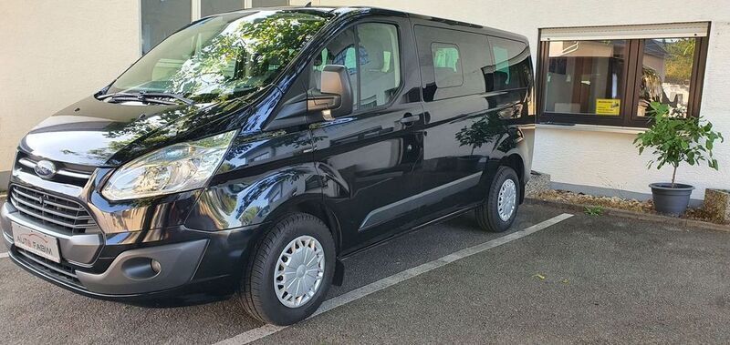 Schwarz Gebraucht 2015 Ford Transit Custom Van / Kleinbus | 11.950 € - Bild 1/4