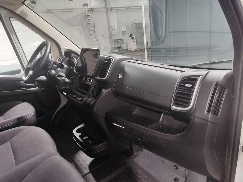 Gebraucht Opel Movano 140 PS (102 kW) 2024 Weiß Van