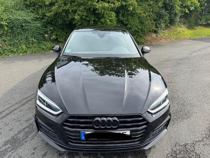 Schwarz Gebraucht 2018 Audi A5 Sportback Sport Limousine | 27.800 € (Fairer Preis) - Bild 1/4