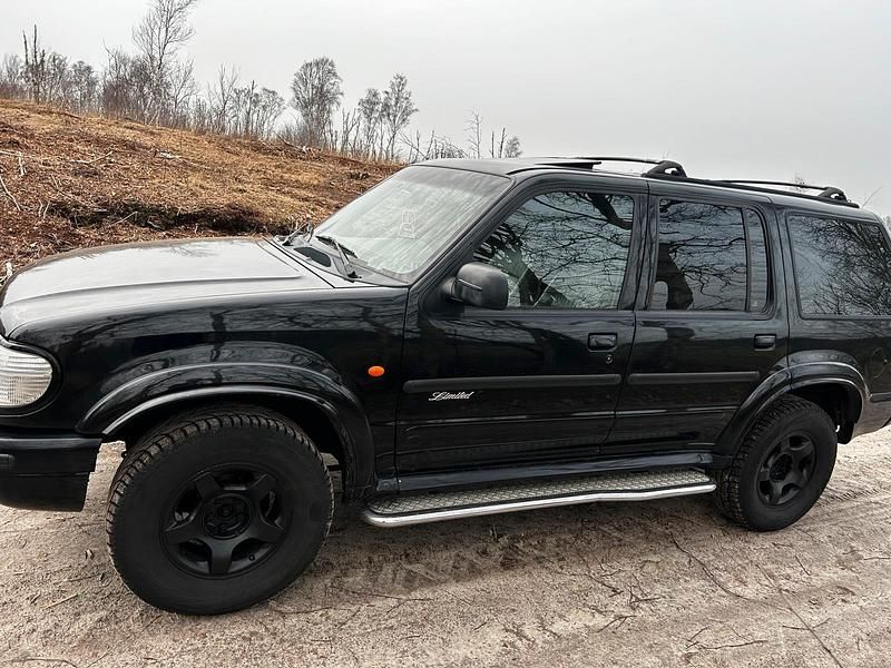Gebraucht Ford Explorer Limited 204 PS (150 kW) 2000 Schwarz SUV