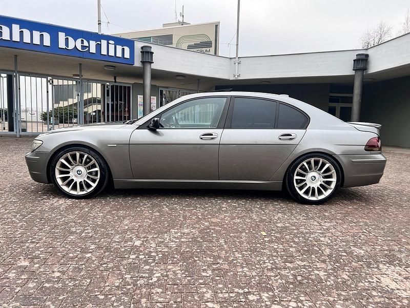Gebraucht BMW 730 Shadowline 320 PS (235 kW) 2006 Grau Limousine