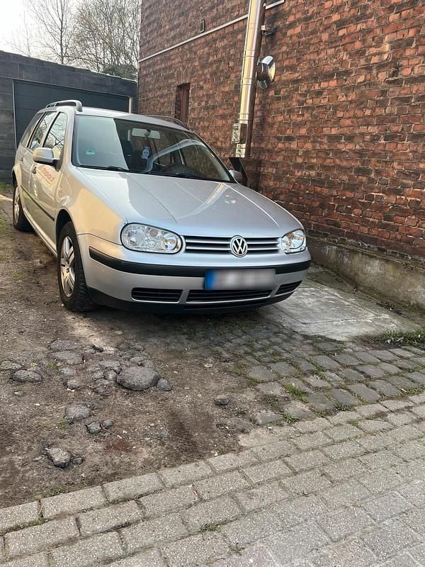 Gebraucht VW Golf 105 PS (77 kW) 2002 Silber Van / Kleinbus