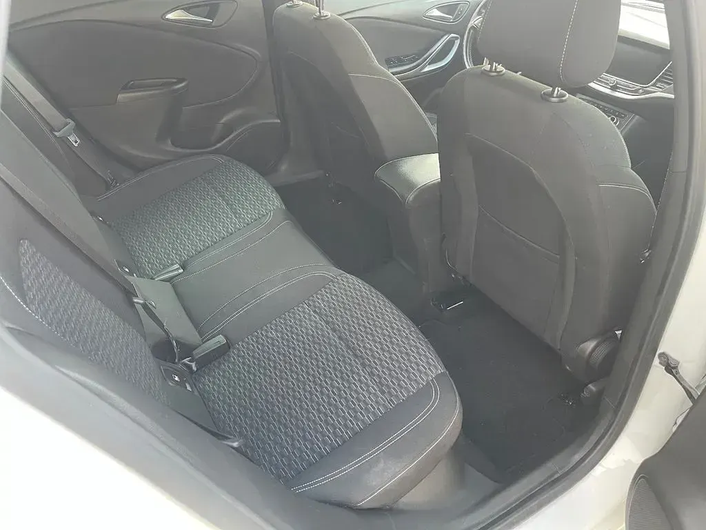 Gebraucht Opel Astra 150 PS (110 kW) 2019 Weiß Kombi