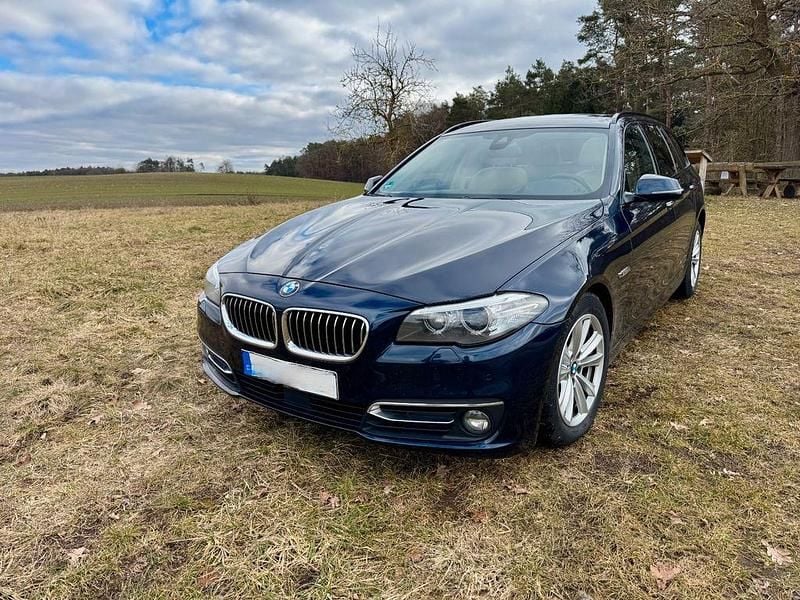 Gebraucht BMW 535 Luxury Line 313 PS (230 kW) 2012 Blau Kombi