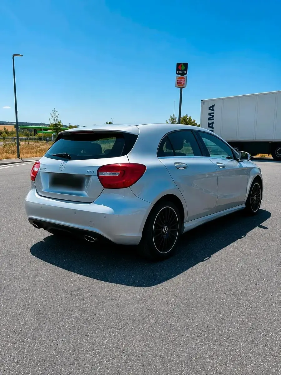 Gebraucht Mercedes A220 170 PS (125 kW) 2014 Silber Kleinwagen