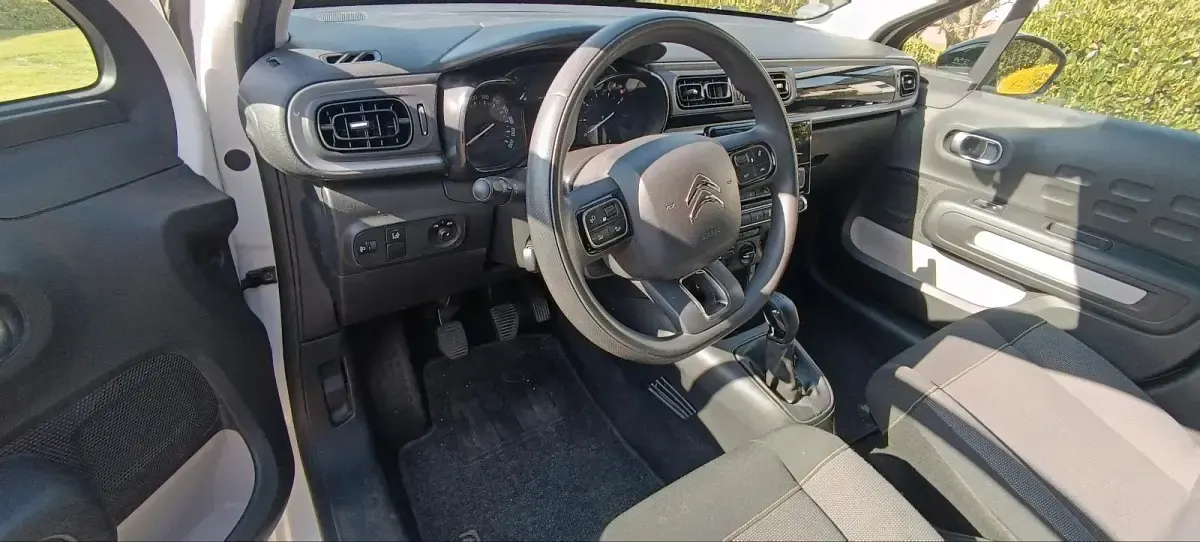 Gebraucht Citroën C3 82 PS (60 kW) 2018 Weiß Kleinwagen