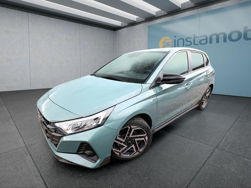 Grün Neu 2025 Hyundai i20 Kleinwagen | 22.599 € (Fairer Preis) - Bild 1/4