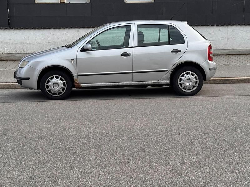 Gebraucht Skoda Fabia 68 PS (50 kW) 2002 Grau Kleinwagen