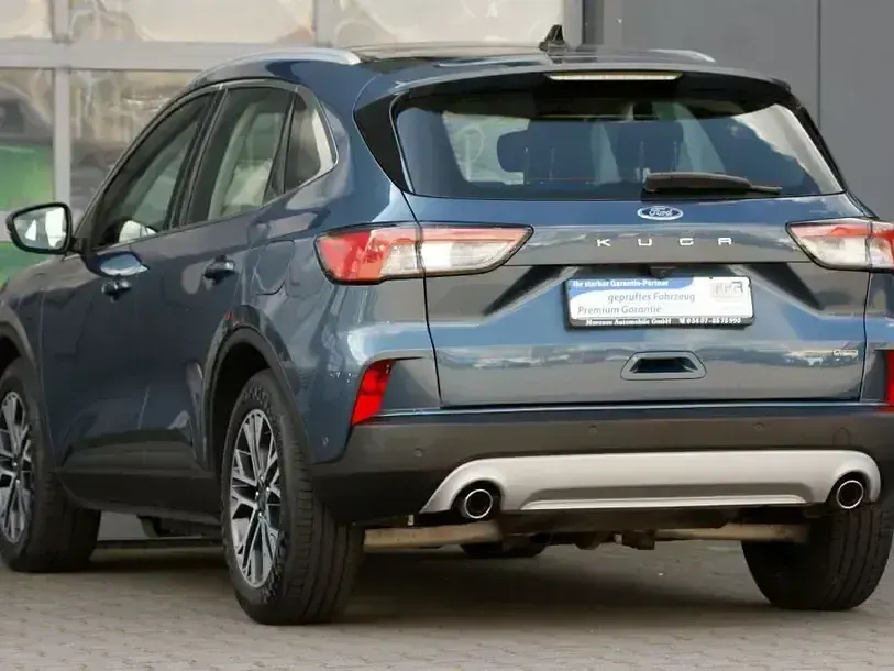 Gebraucht Ford Kuga Titanium 224 PS (164 kW) 2020 Blau SUV