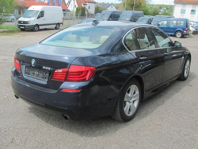 Gebraucht BMW 535 306 PS (225 kW) 2011 Blau Limousine