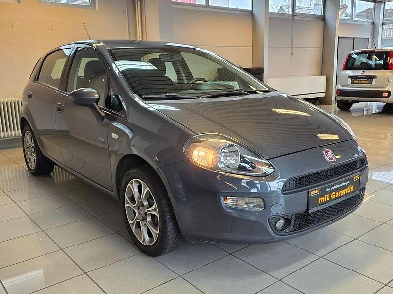 Gebraucht Fiat Punto Lounge 77 PS (56 kW) 2014 Grau Kleinwagen