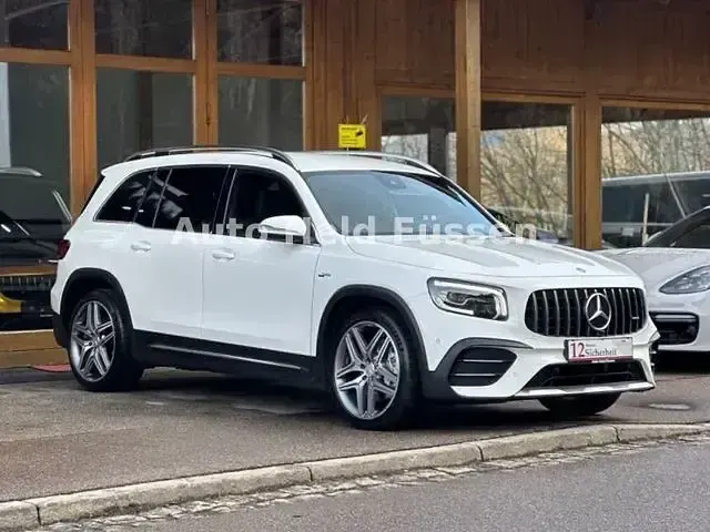Gebraucht Mercedes GLB35 AMG 306 PS (225 kW) 2022 Weiß SUV