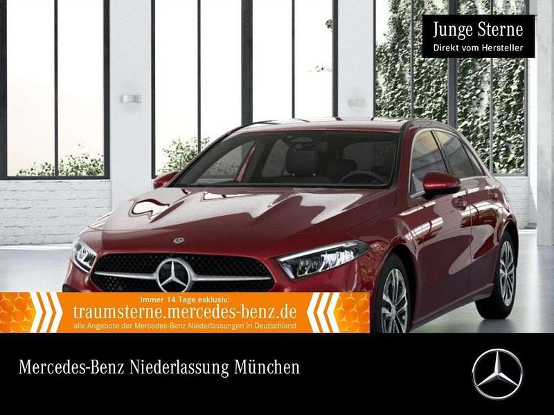 Rot Gebraucht 2024 Mercedes A200 Advanced Limousine | 30.790 € (Fairer Preis) - Bild 1/3