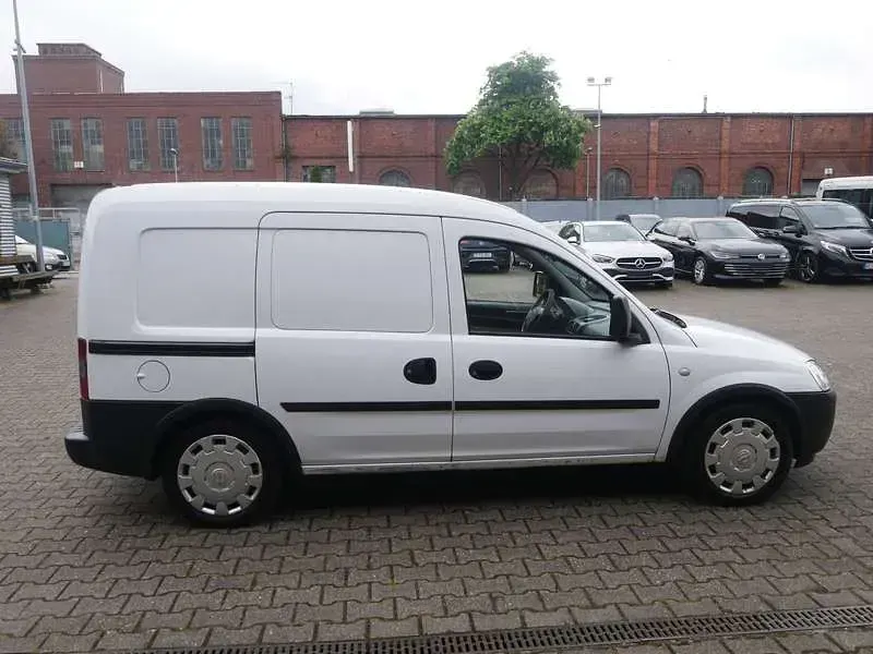 Gebraucht Opel Combo 94 PS (69 kW) 2008 Weiß Van / Kleinbus