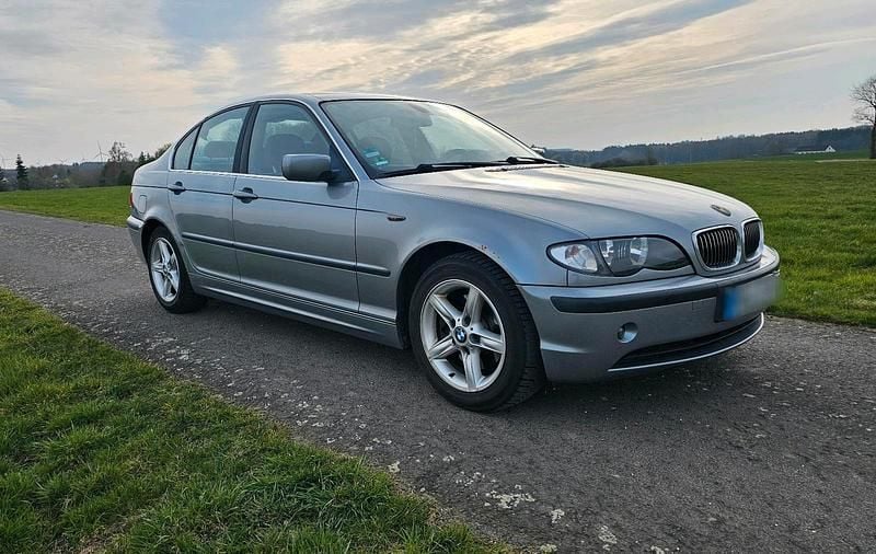 Gebraucht BMW 320 150 PS (110 kW) 2004 Limousine
