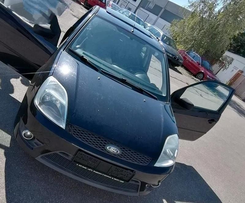 Schwarz Gebraucht 2005 Ford Fiesta ST Kleinwagen | 250 € (Superpreis) - Bild 1/4