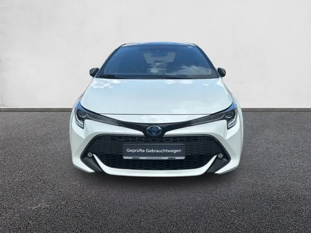 Gebraucht Toyota Corolla Club 179 PS (131 kW) 2019 Weiß Limousine