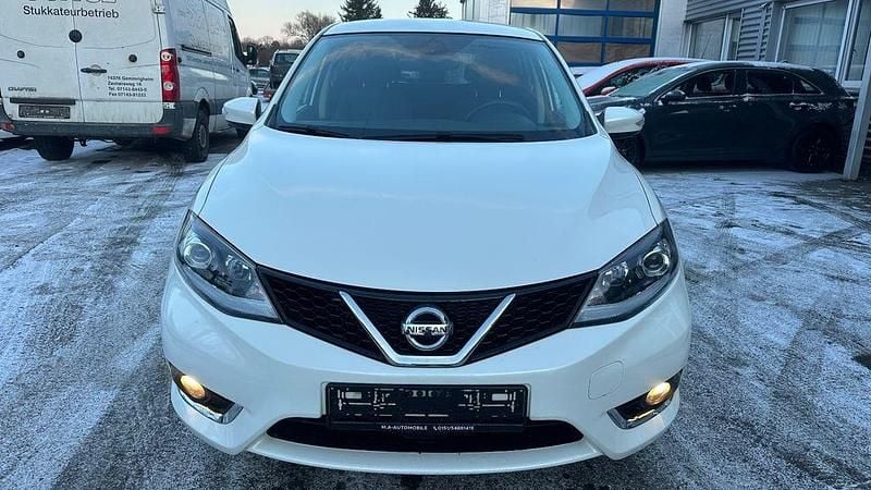 Weiß Gebraucht 2017 Nissan Pulsar N-Connecta Limousine | 12.790 € (Fairer Preis) - Bild 1/4