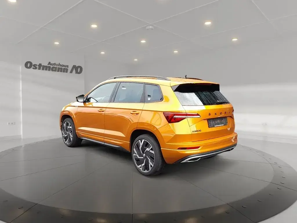Gebraucht Skoda Karoq SportLine 150 PS (110 kW) 2023 Orange SUV