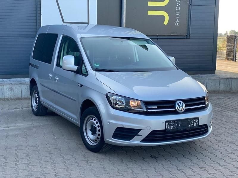 Silber Gebraucht 2019 VW Caddy Van / Kleinbus | 10.900 € (Guter Preis) - Bild 1/4