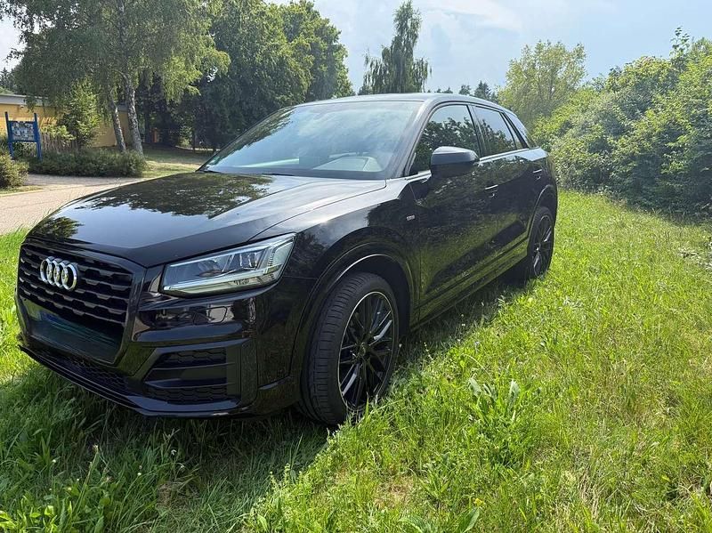 Schwarz Gebraucht 2019 Audi Q2 S-Line SUV | 18.900 € (Fairer Preis) - Bild 1/4
