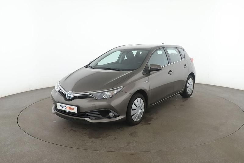 Grau Gebraucht 2016 Toyota Auris Edition-S Limousine | 13.890 € (Fairer Preis) - Bild 1/3