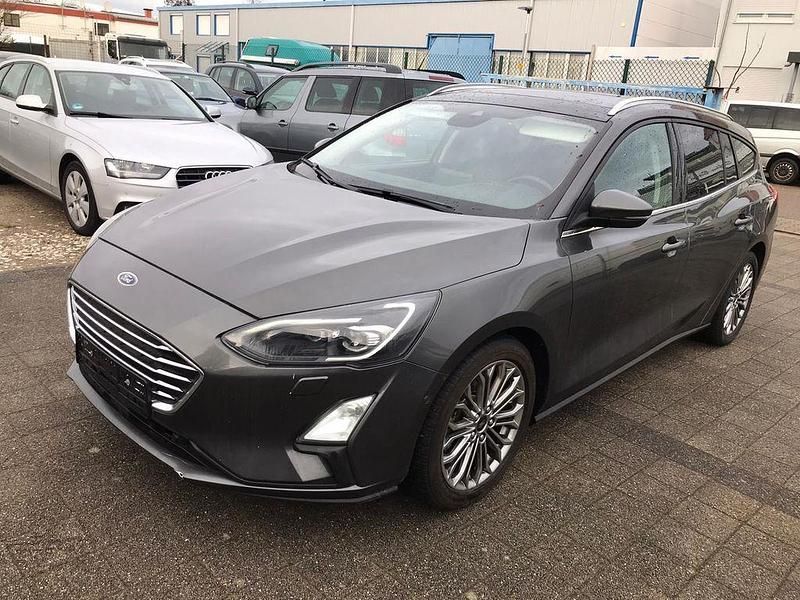 Gebraucht 2019 Ford Focus Titanium Limousine | 7.990 € (Superpreis) - Bild 1/4