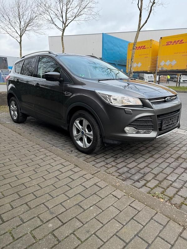 Gebraucht Ford Kuga 150 PS (110 kW) 2015 SUV