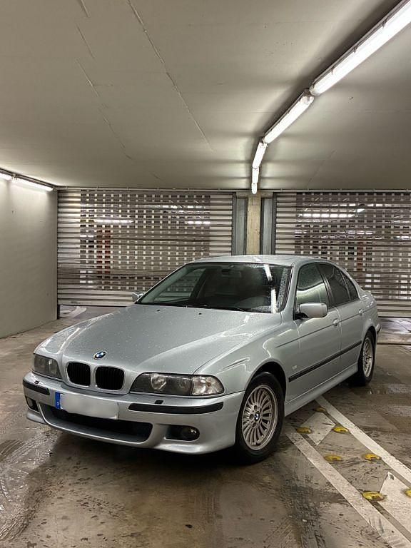 Gebraucht BMW 528 193 PS (141 kW) 1998 Silber Limousine