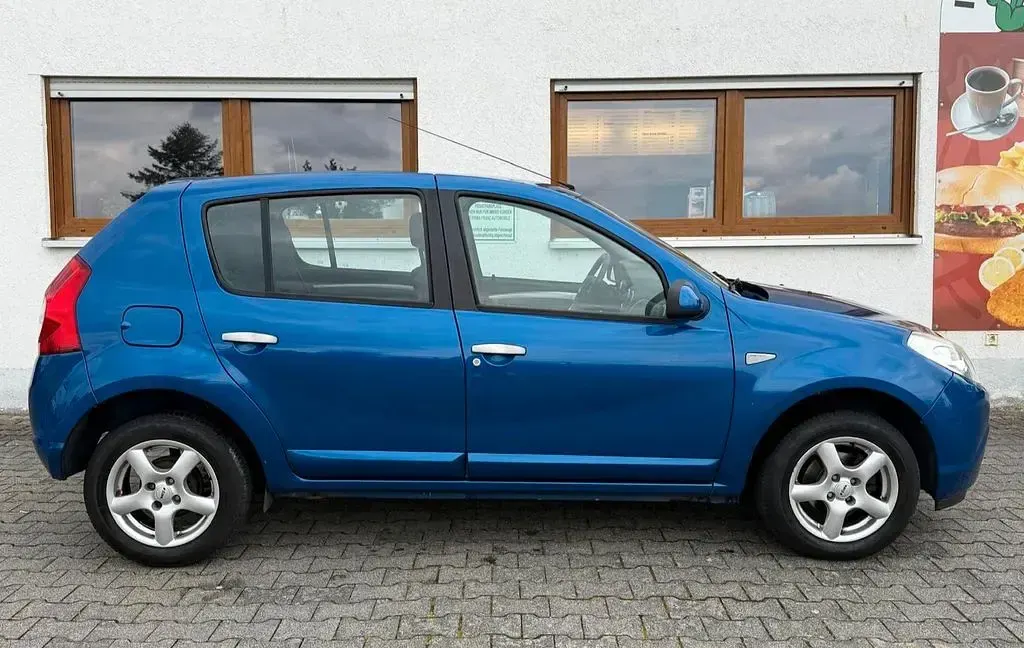 Gebraucht Dacia Sandero Lauréate 75 PS (55 kW) 2010 Blau Limousine