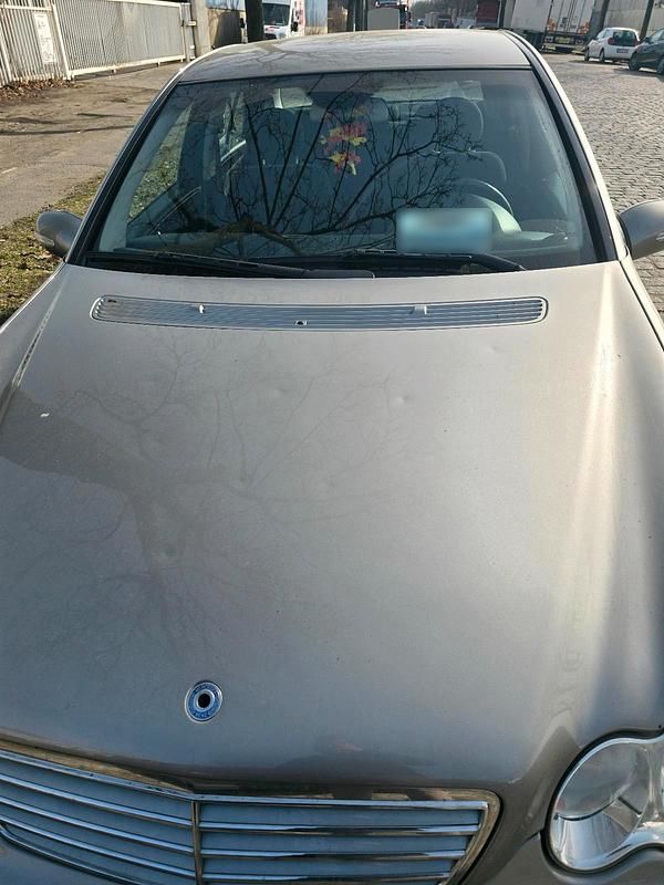 Gebraucht Mercedes C240 170 PS (125 kW) 2004 Grau Limousine