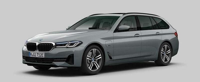 Gebraucht BMW 530e Shadowline 184 PS (135 kW) 2022 Skyscraper grey Kombi