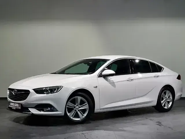 Gebraucht Opel Insignia Innovation 165 PS (121 kW) 2018 Weiß, abalone weiß Limousine