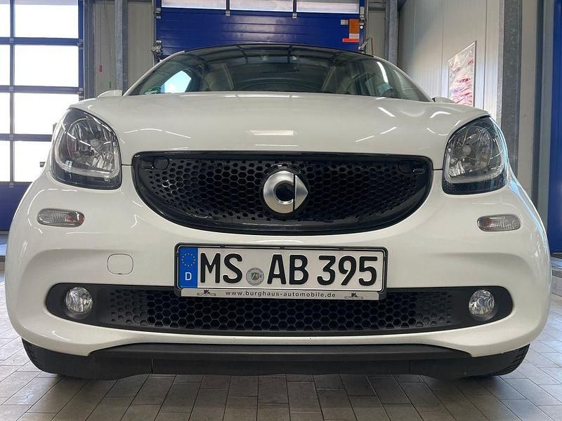 Gebraucht Smart ForFour Passion 71 PS (52 kW) 2016 Weiß Kleinwagen