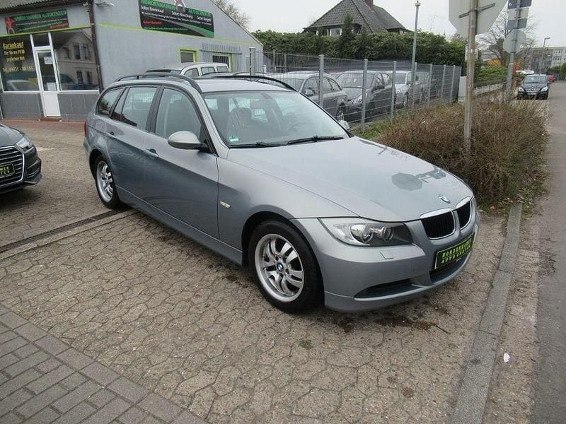 Gebraucht BMW 320 Comfort Edition 177 PS (130 kW) 2007 Grün Kombi
