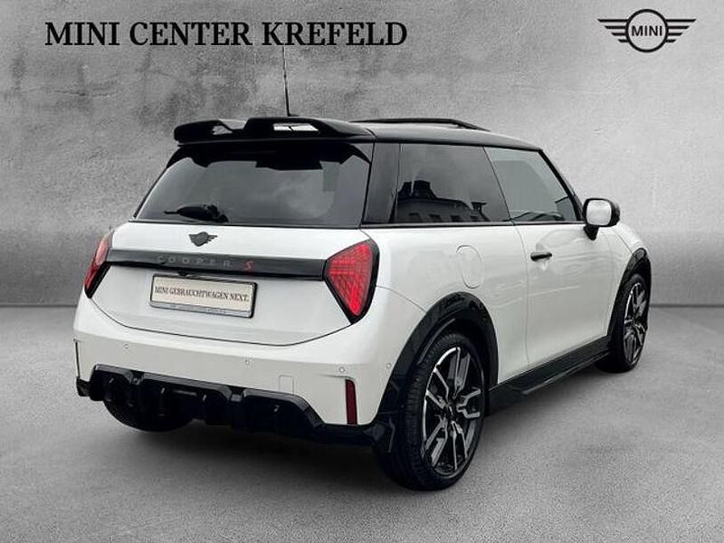 Gebraucht Mini John Cooper Works 204 PS (150 kW) 2024 Nanuq white Kleinwagen