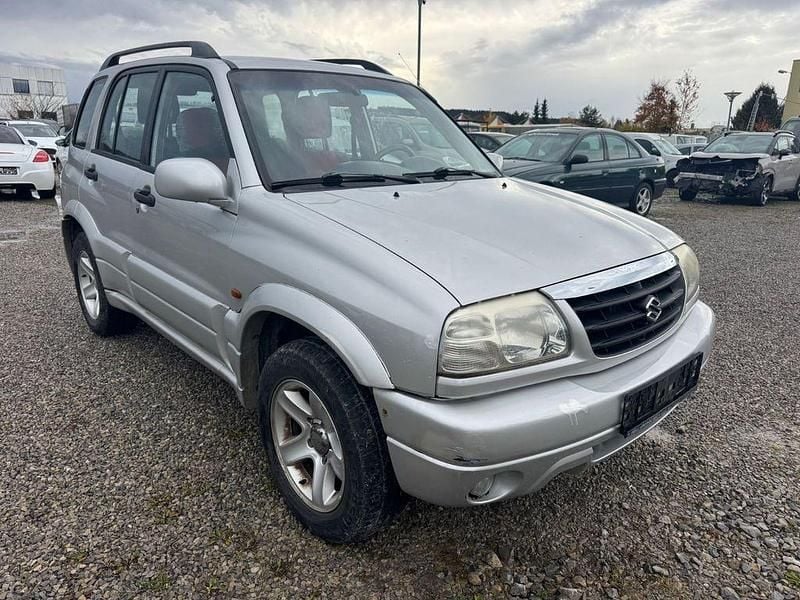 Gebraucht 2004 Suzuki Grand Vitara Club SUV | 3.590 € (Teuer) - Bild 1/4
