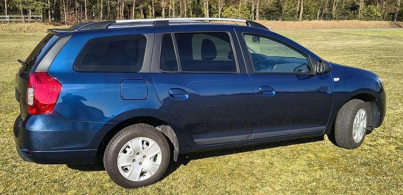 Gebraucht Dacia Logan Lauréate 90 PS (66 kW) 2018 Blau Kombi