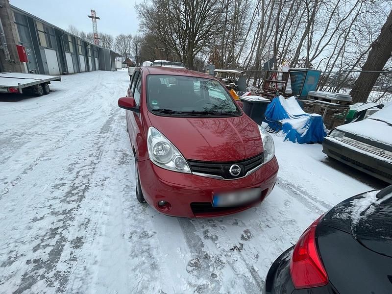 Gebraucht Nissan Note 89 PS (65 kW) 2009 Rot Kleinwagen
