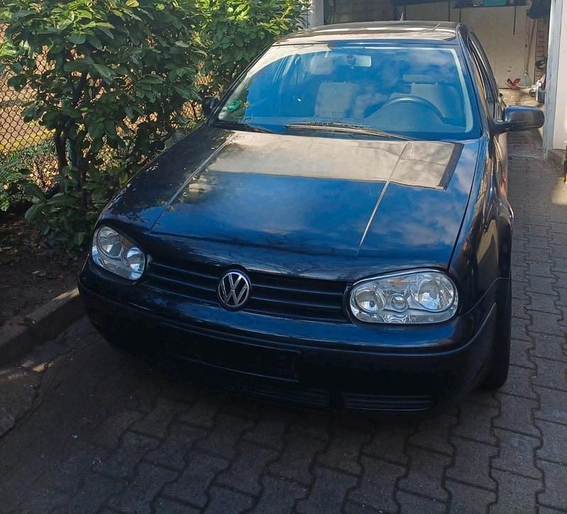 Gebraucht VW Golf IV 75 PS (55 kW) 1998 Schwarz Kleinwagen