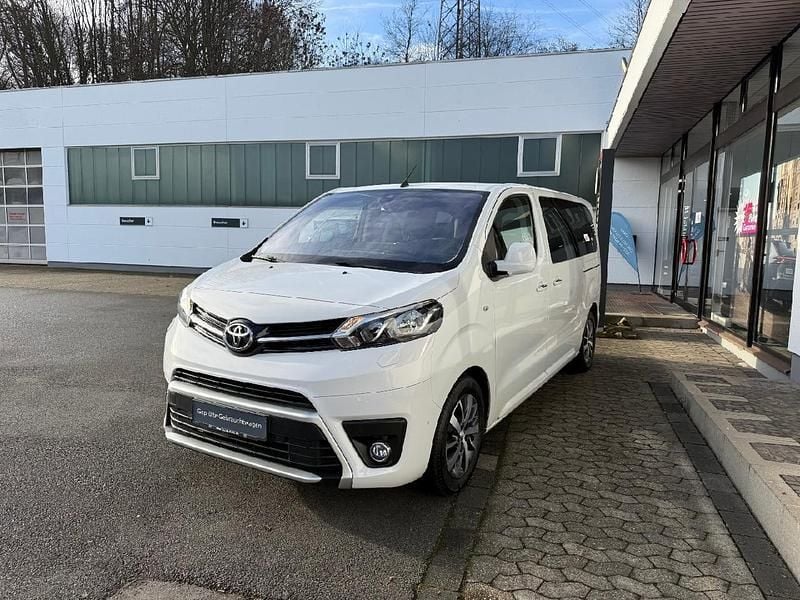 Weiß Gebraucht 2022 Toyota Proace Comfort Van / Kleinbus | 21.490 € (Fairer Preis) - Bild 1/4