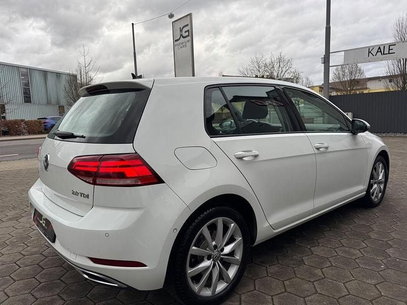 Gebraucht VW Golf VII Highline 150 PS (110 kW) 2017 Weiß Limousine