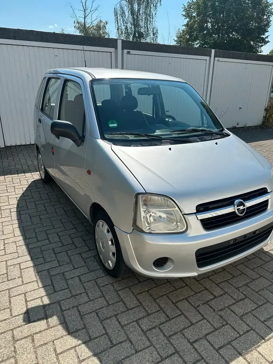 Gebraucht Opel Agila 72 PS (52 kW) 2005 Silber Van / Kleinbus